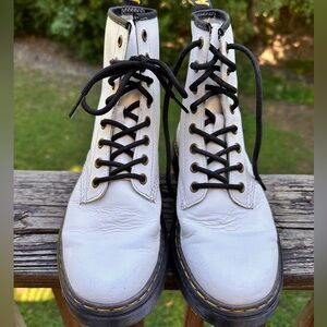 Dr. Marten Zavala combat boot women’s size 7